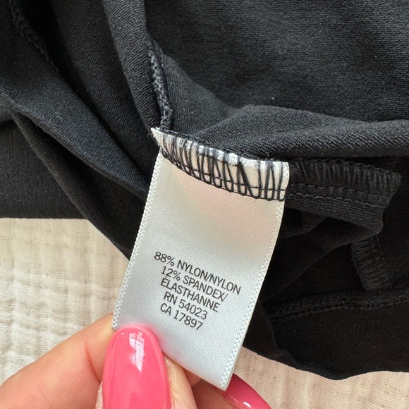 Black Tank - Picture 3 of 4